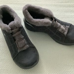 Bzees Faux Fur Trim washable slip on Booties